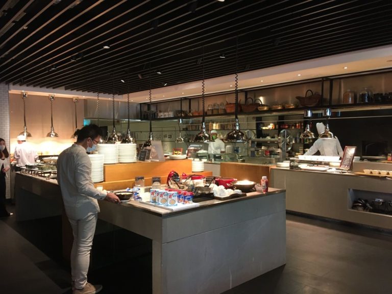 位於Hotel ICON唯港薈2樓的The Market