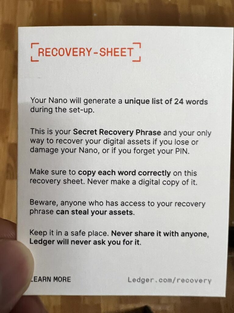 Ledger Nano S Plus 附送的 recovery sheet